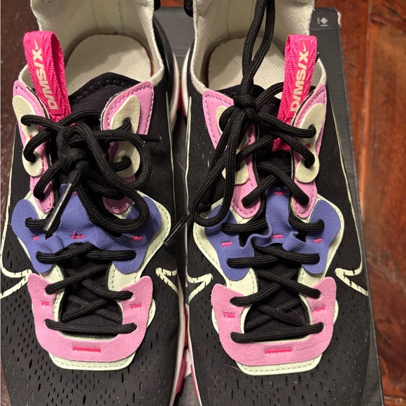 Women’s Nike DIMSIX  react vision, size 10 - Picture 4 of 6